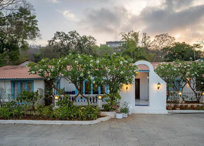 Lohonostays Villa Santorini Alibag